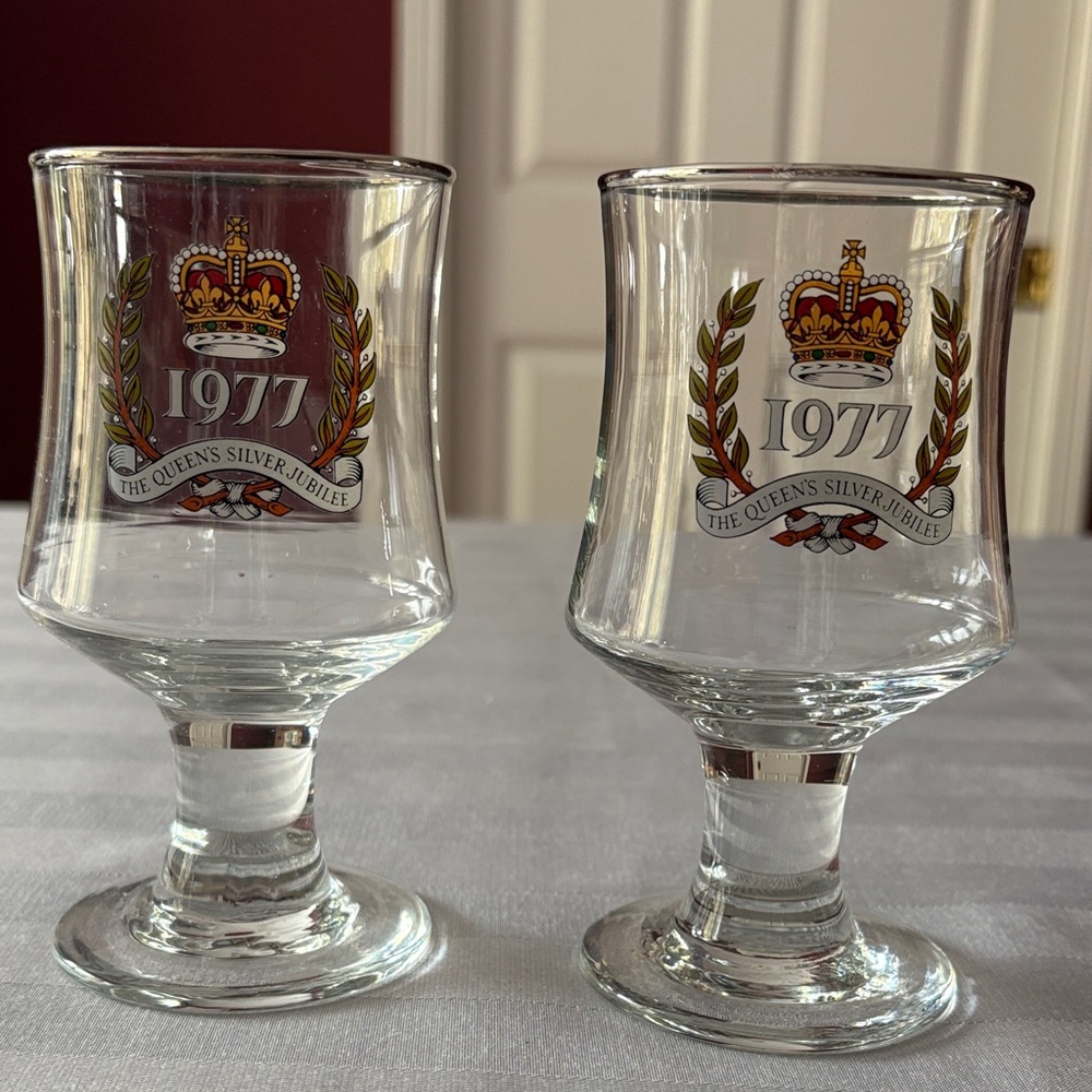 1977 Queen's Silver Jubilee Commemorative Goblets (Pair)